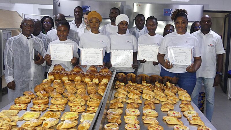 Remise de Parchemins – Formation en Viennoiserie